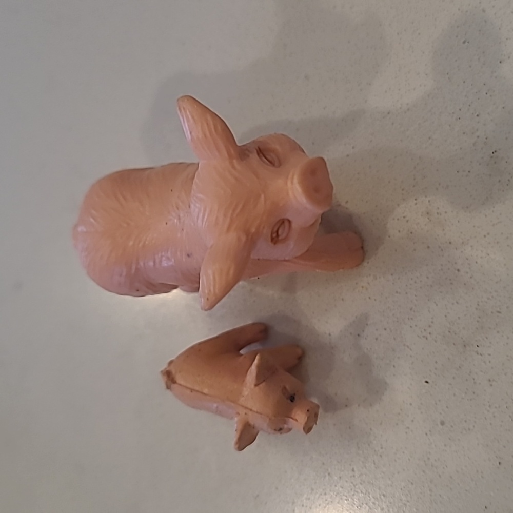 Mni Pig Bundle.